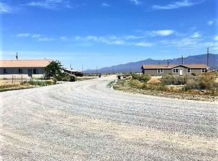 561 E Valiant Ave, Pahrump, NV 89060