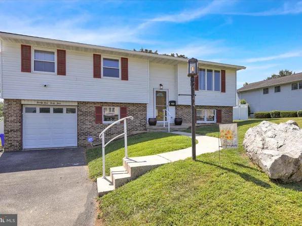 2144 Mayo Dr, Reading, PA 19601