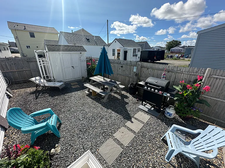 47 Brown Ave — Photo 10