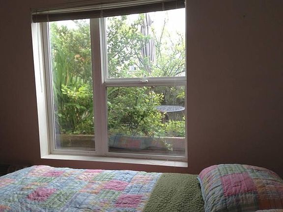 5th image of 4343 Roosevelt Way NE APT 201