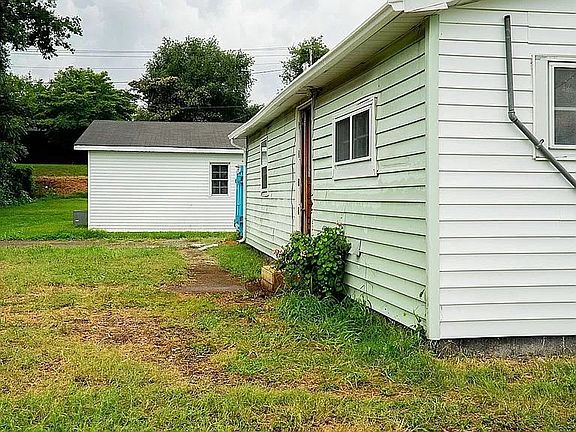 3rd image of 305 Bryson Ave