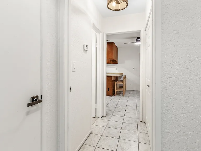 1832 Sparrow Rd — Photo 8