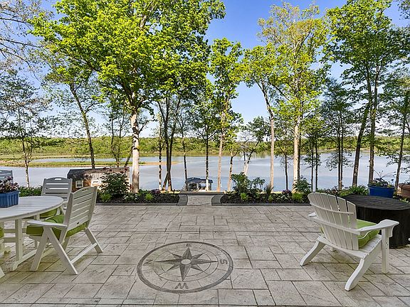 2nd image of 425 Terrapin Pointe Rd