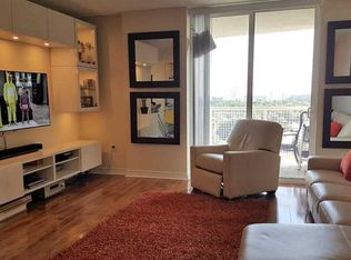 900 SW 8th St APT 1101, Miami, FL 33130