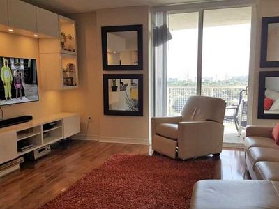 900 SW 8th St APT 1101, Miami, FL, 33130