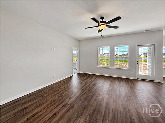 4th image of 467 Buckhead Loop SE