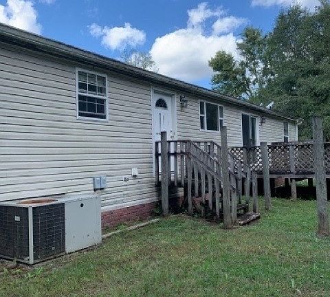 4th image of 1915 Leisure Ln