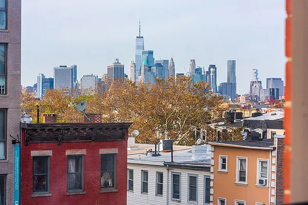 Rented by WIRE International Realty | media 4