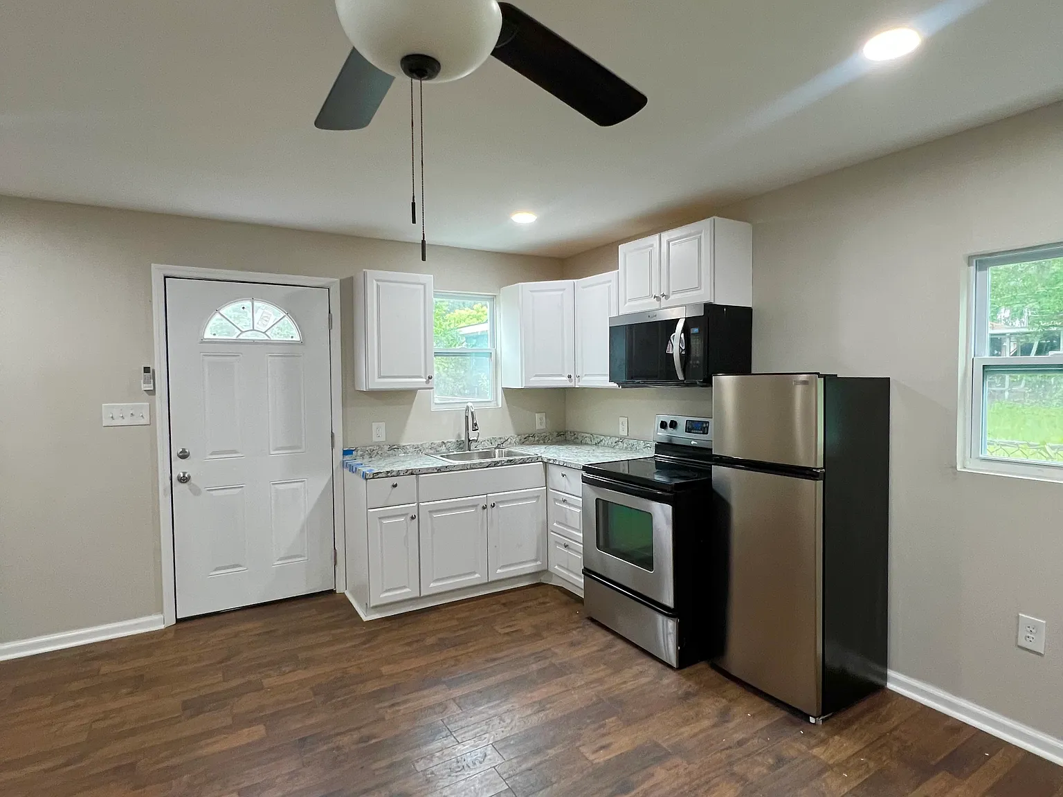 Studio, 470 sqft, $1,500 — Photo 4
