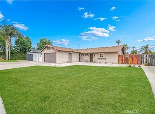 8828 Holly Ln, Riverside, CA 92503