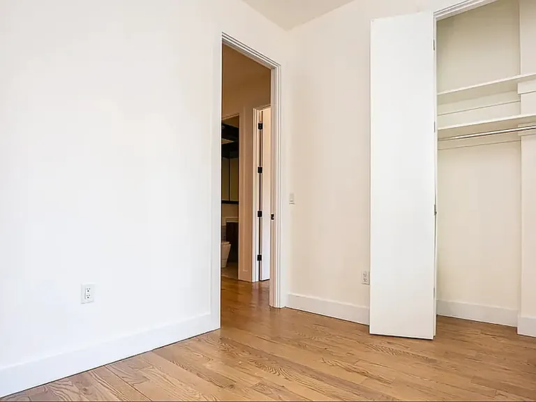 1499 Jefferson Ave #1F — Photo 7