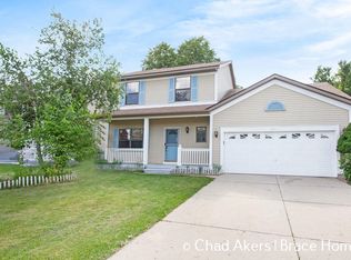4511 Meadowlawn Dr SE, Kentwood, MI