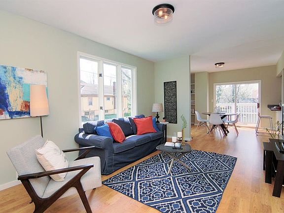 4th image of 3903 Paxton Ave