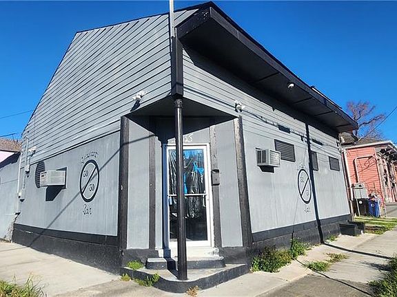 4th image of 2235 Iberville St