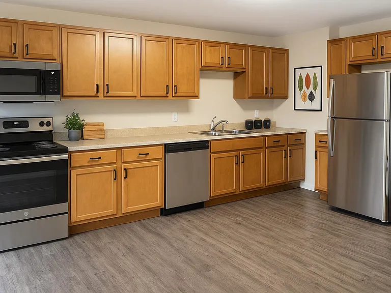 Lindenwood Apartments — Photo 3
