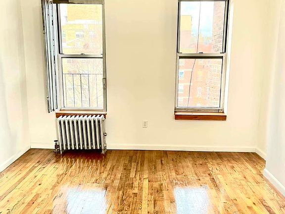 5th image of 717 E 5th St APT 5D