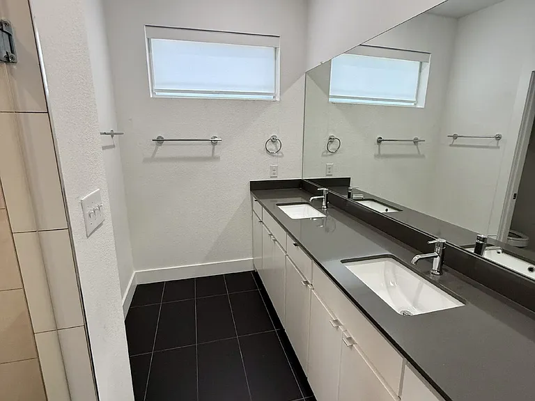 4211 Delano Pl #5B — Photo 16