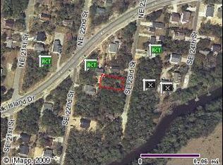 103 NE 23rd St, Oak Island, NC 28465