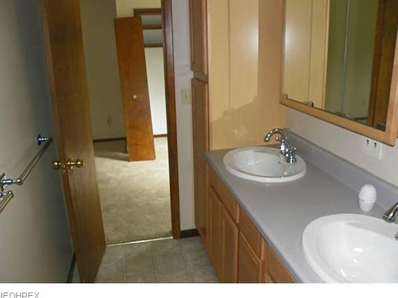 2nd image of 2983 Erich Dr