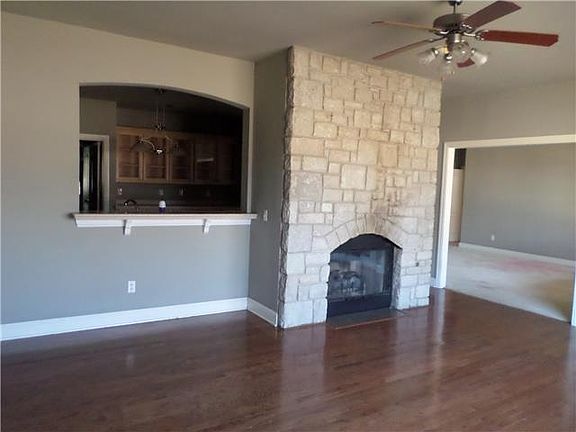 2nd image of 7536 NW 130th St