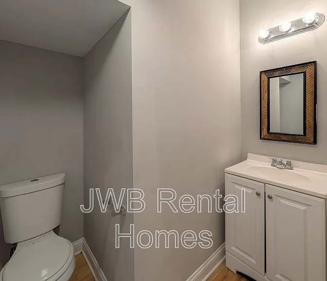 421 Golfair Blvd — Photo 7