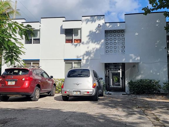 2nd image of 5814 NE 4th Ct APT 101