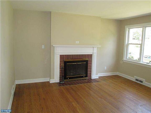 5th image of 709 Sonora Ave