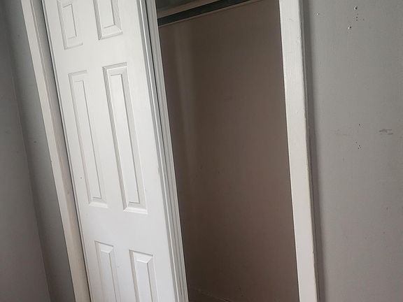 5th image of 4620 Clara St #A