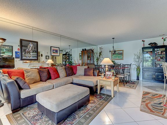 5th image of 2205 S Cypress Bend Dr APT 304