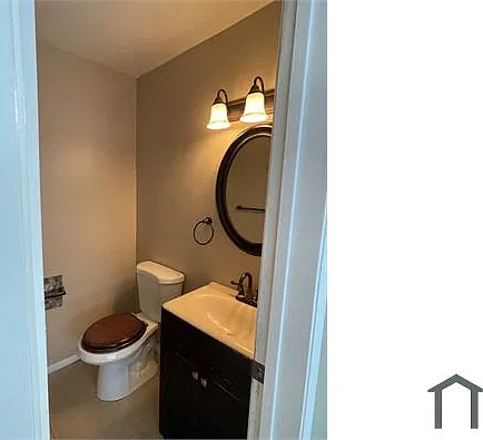 2 bed, 1050 sqft, $2,200 — Photo 2