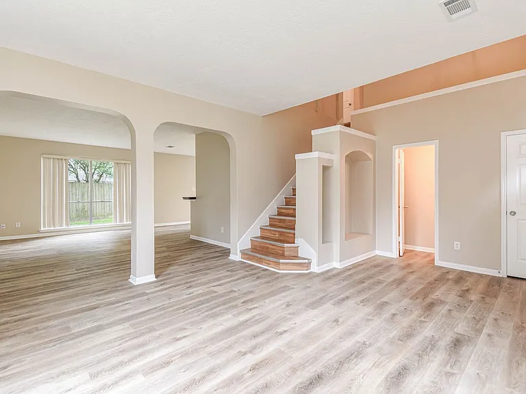 9523 Tallow Tree Dr — Photo 7