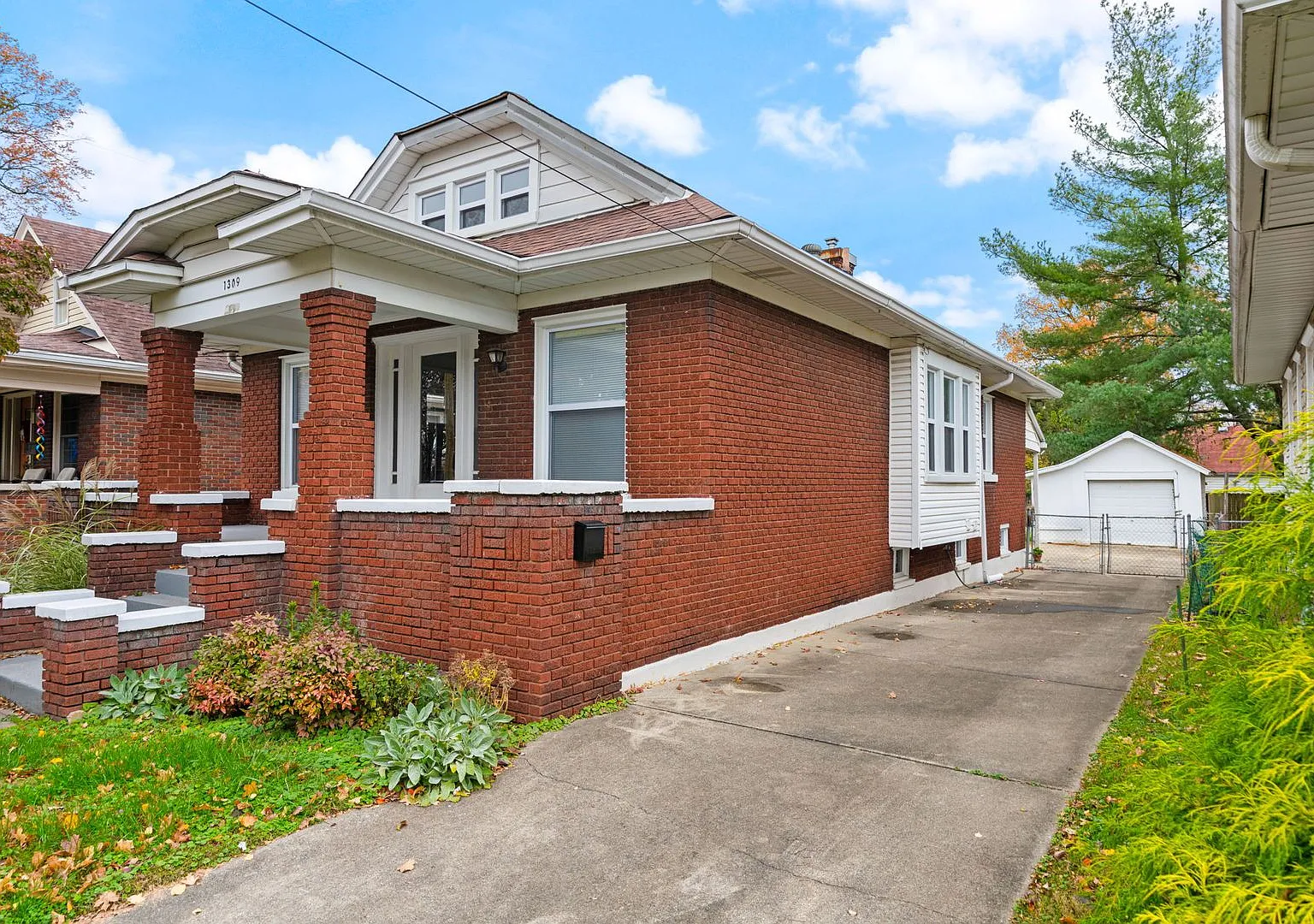 3 Bedroom House Off Eastern Parkway — Photo 3