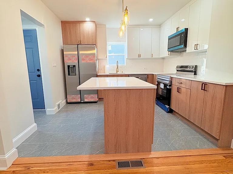 172 Swanson Ave — Photo 4