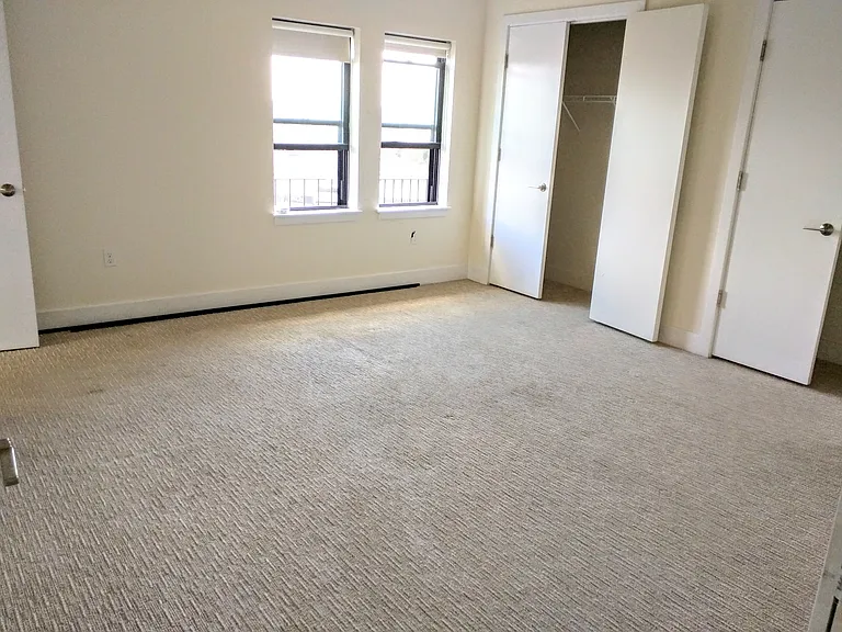 1124 Boylston St — Photo 18