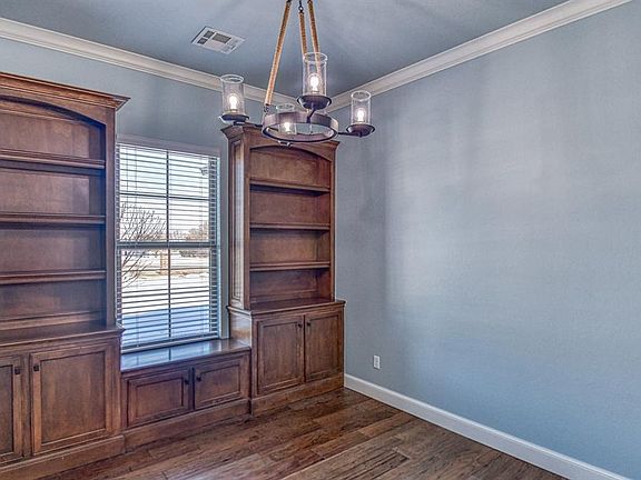 5th image of 2548 Estates Dr