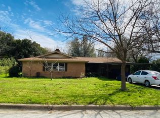 8005 Ferndale Dr, Benbrook, TX 76116