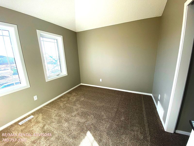 Edmonton House for rent - 4 Bedrooms — photo 10