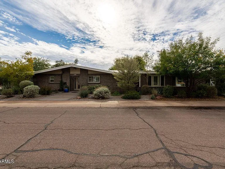 407 E Aepli Dr — Photo 25