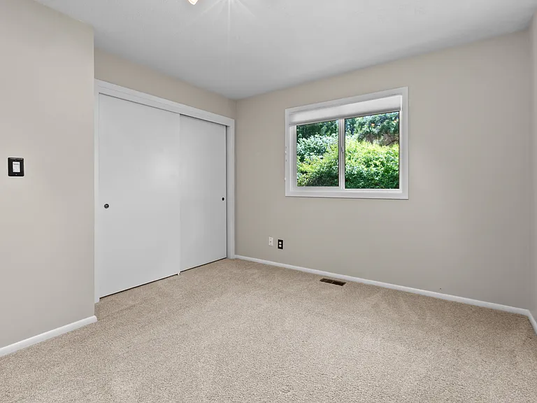 2712 Kentucky St — Photo 14