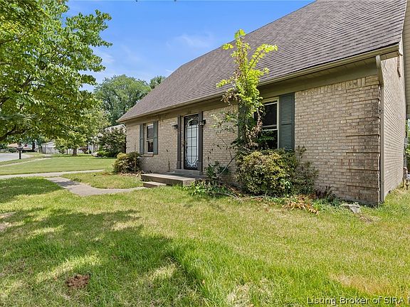 2nd image of 1900 Winburn Drive