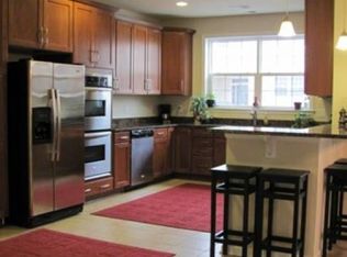 22721 Beacon Crest Ter, Ashburn, VA 20148