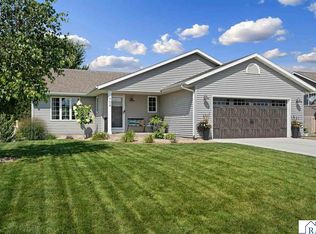 904 10th St SE, Waseca, MN 56093