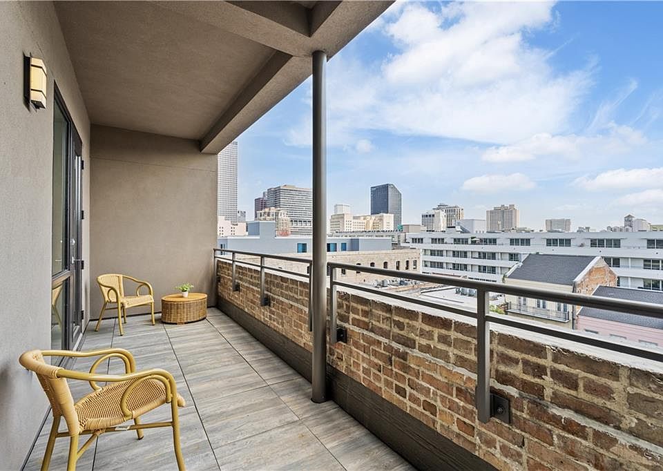 1st image of 888 Baronne St #Penthouse 4
