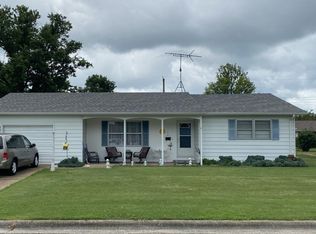 228 Summit St, Red Bud, IL 62278