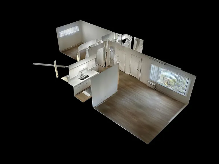 Collins Apts..Gorgeous Newly Remodeled Spacious Units Available..Great Location! — Photo 22