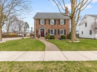 430 Miami Club Dr, Mishawaka, IN