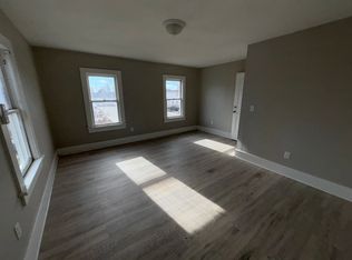 14 E 6th Ave #1, Hutchinson, KS 67501