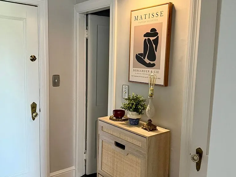 456 Beacon St #10 — Photo 4