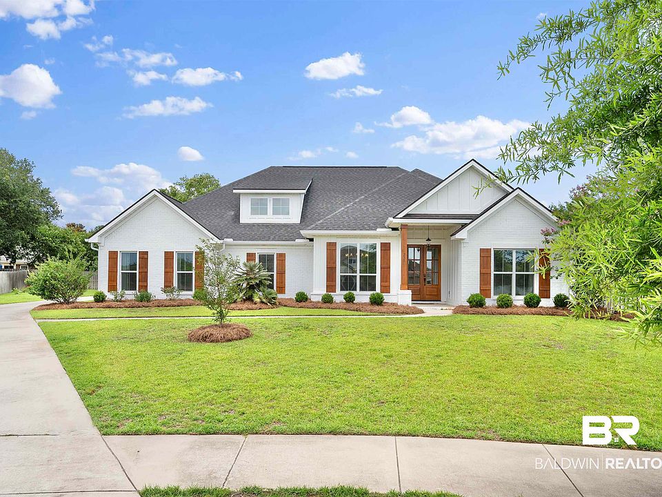 1st image of 238 Hemlock Dr