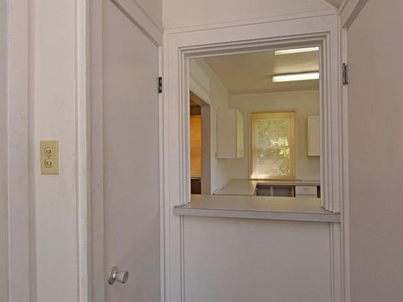 5th image of 7502 Griffin Dr